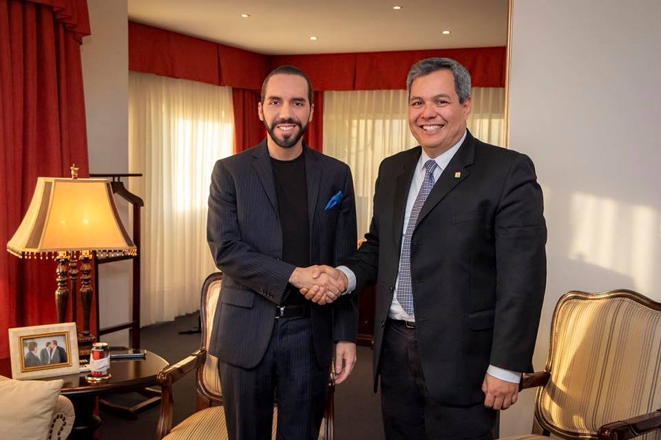 BCIE elogia al Gobierno del Presidente Bukele por innovador programa “Mi Nueva Escuela” bcie-elogia-al-gobierno-del-presidente-bukele-por-innovador-programa-mi-nueva-escuela